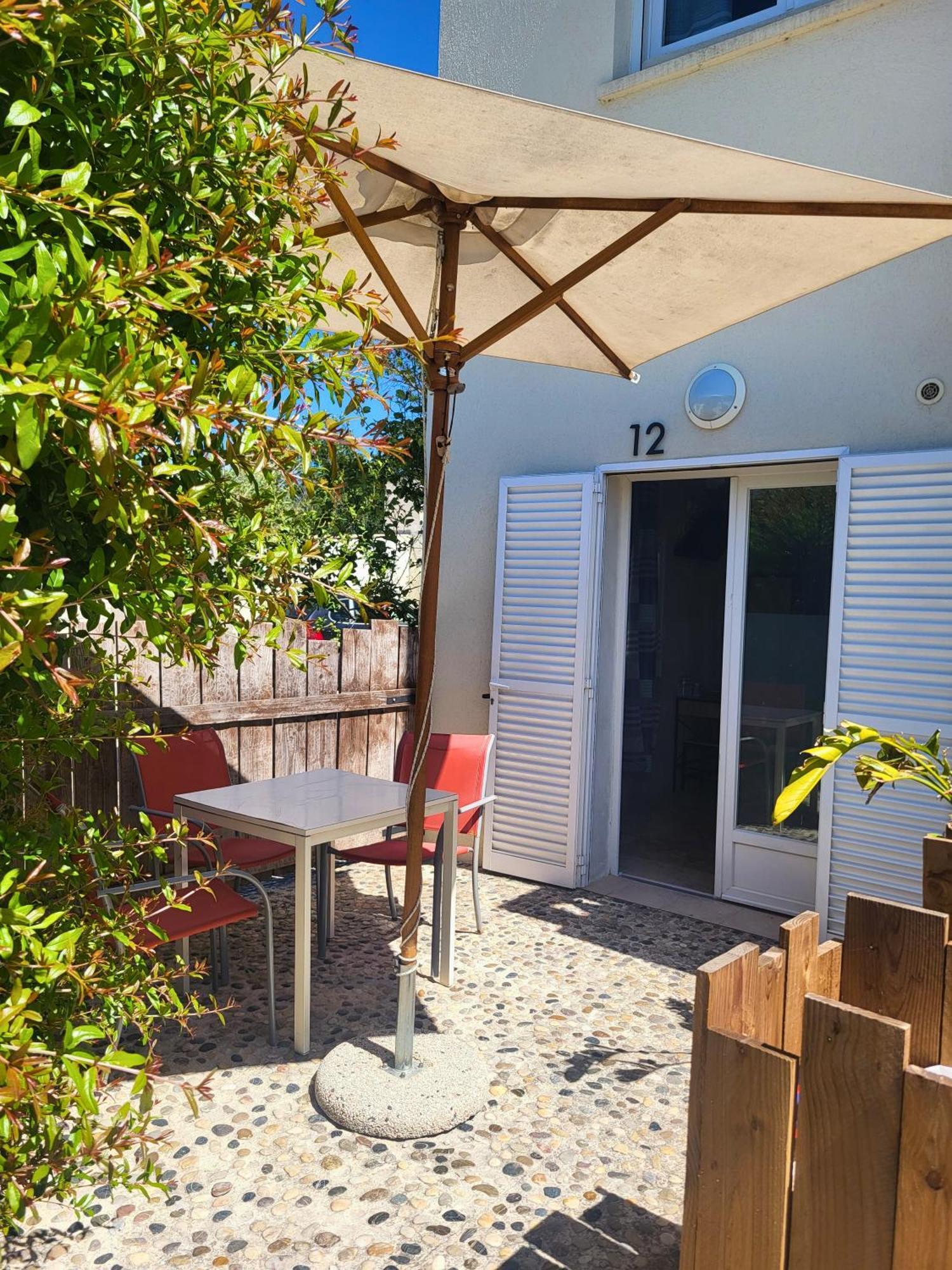 Hotel De La Mer Hyères Екстериор снимка