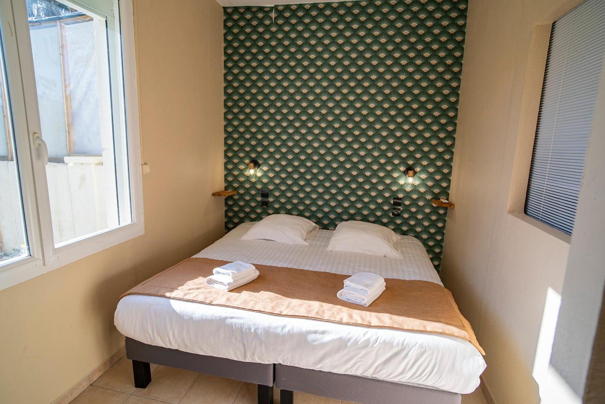 Hotel De La Mer Hyères Екстериор снимка